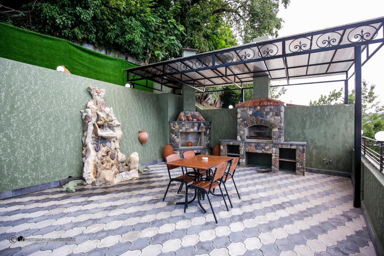 Hotel Balcony Kutaisi Ngoại thất bức ảnh