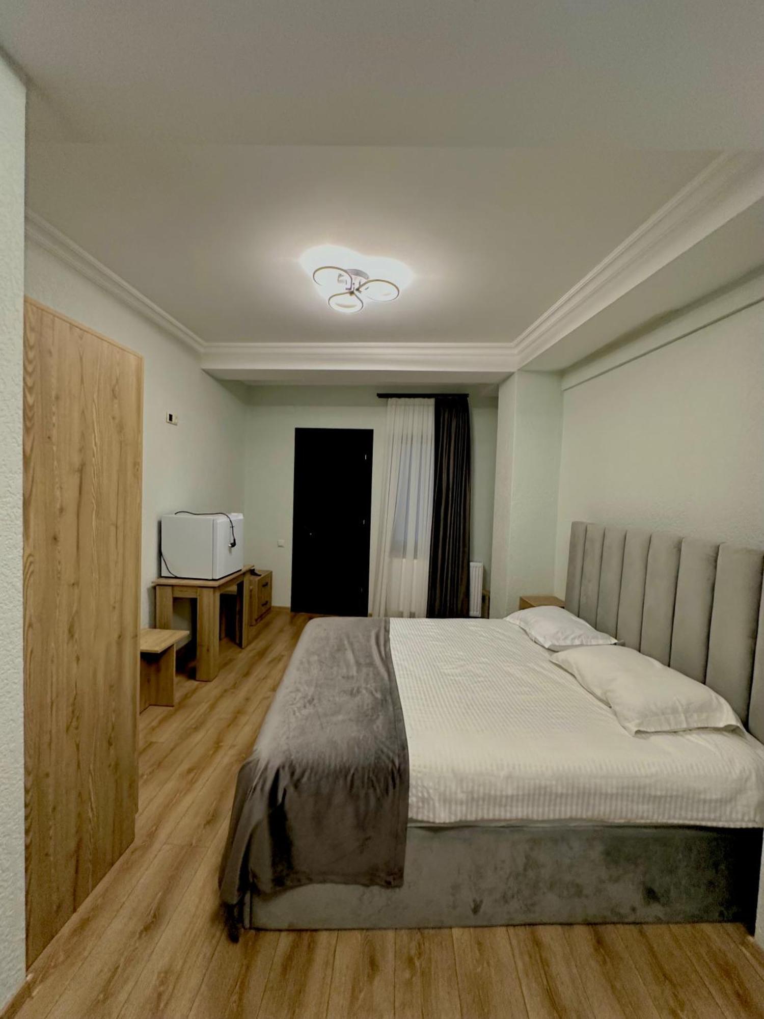 Hotel Balcony Kutaisi Ngoại thất bức ảnh