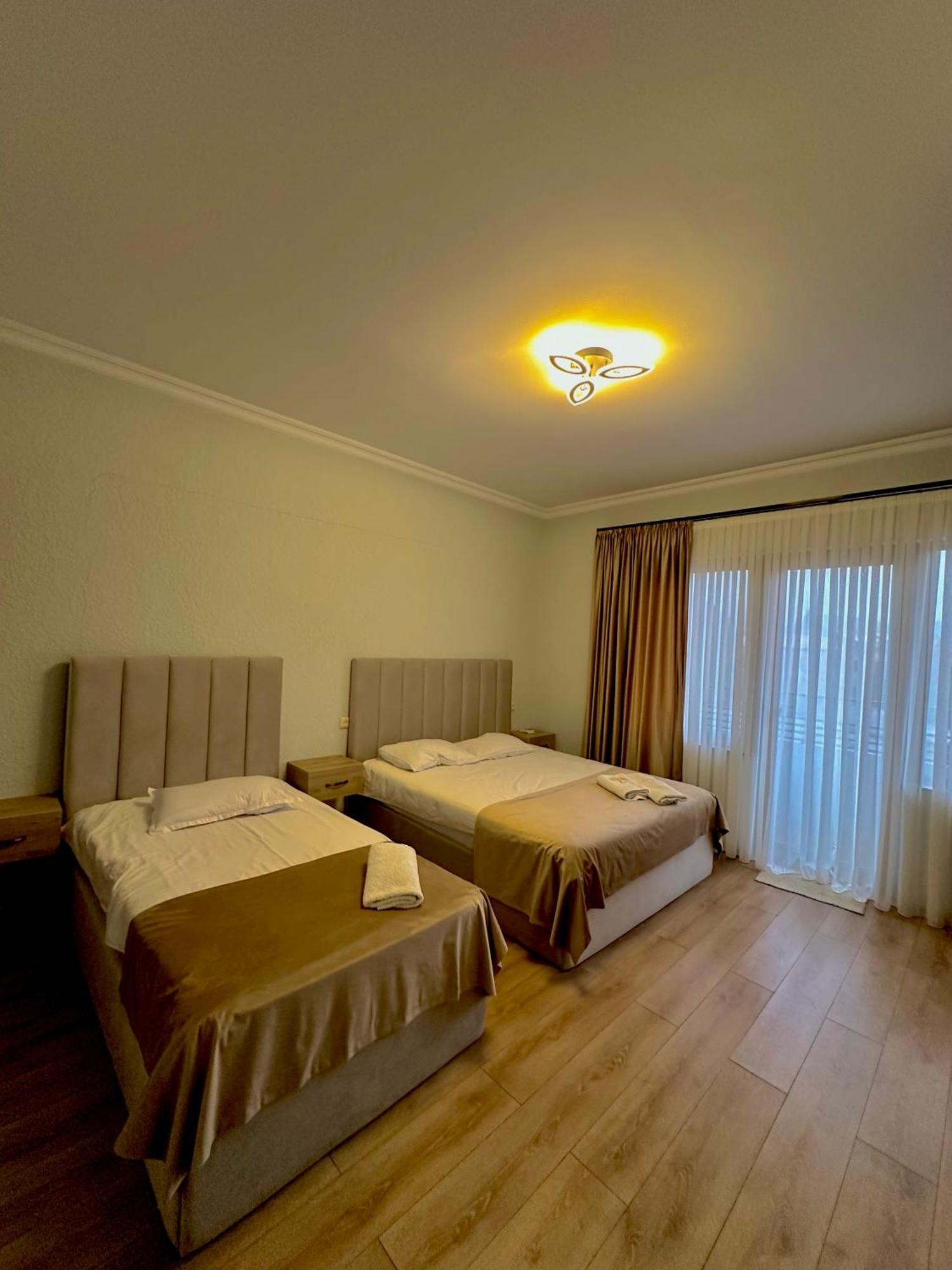 Hotel Balcony Kutaisi Ngoại thất bức ảnh
