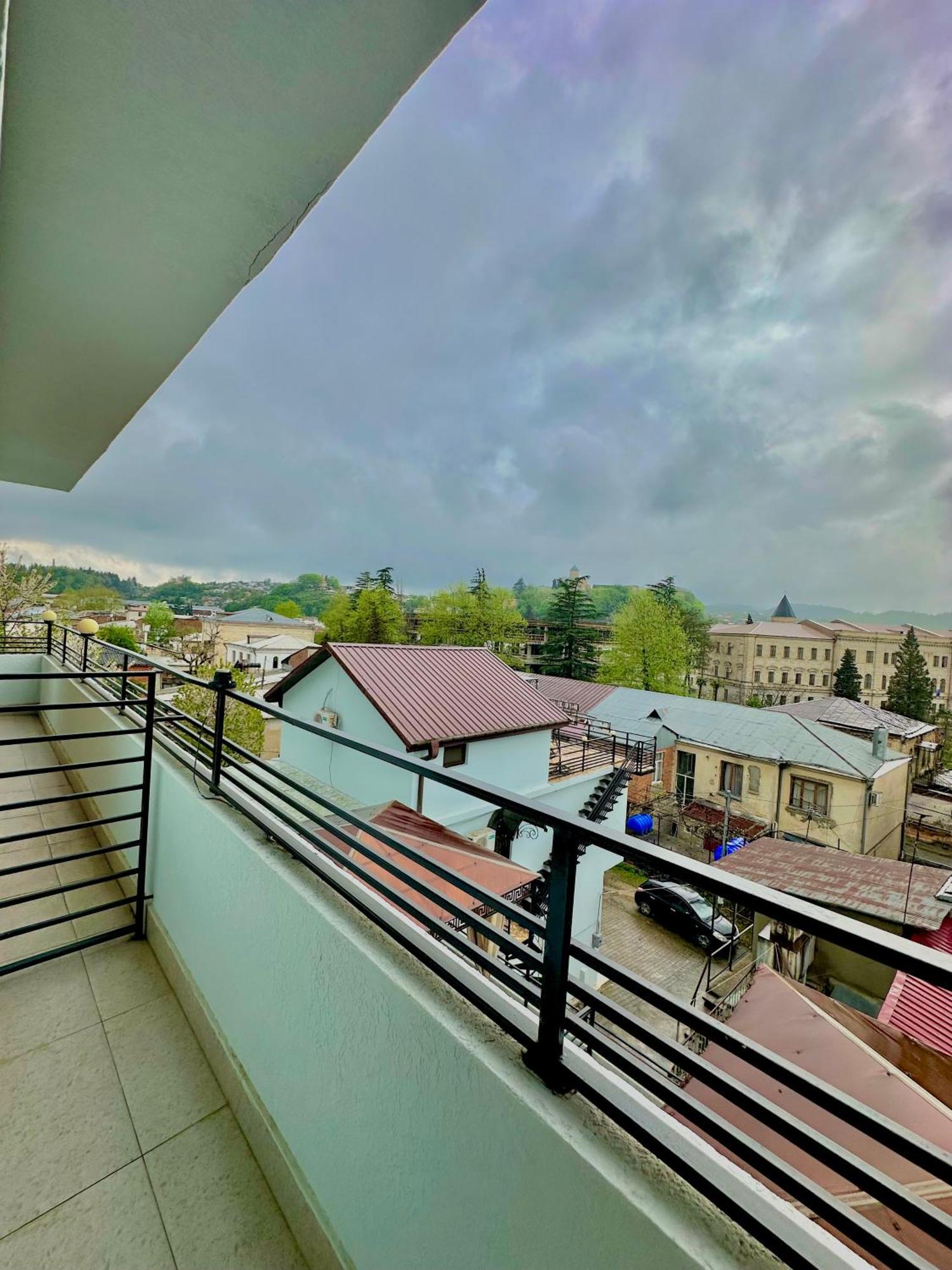 Hotel Balcony Kutaisi Ngoại thất bức ảnh