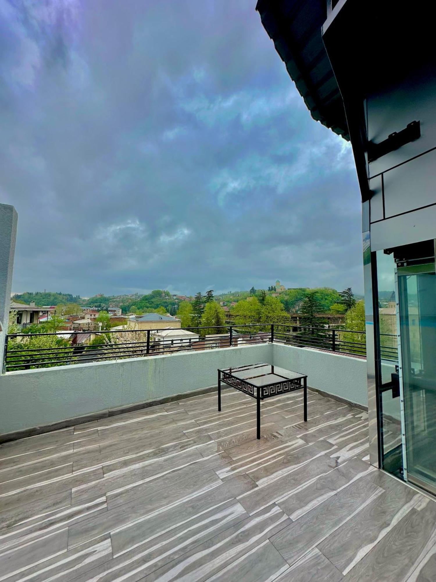 Hotel Balcony Kutaisi Ngoại thất bức ảnh