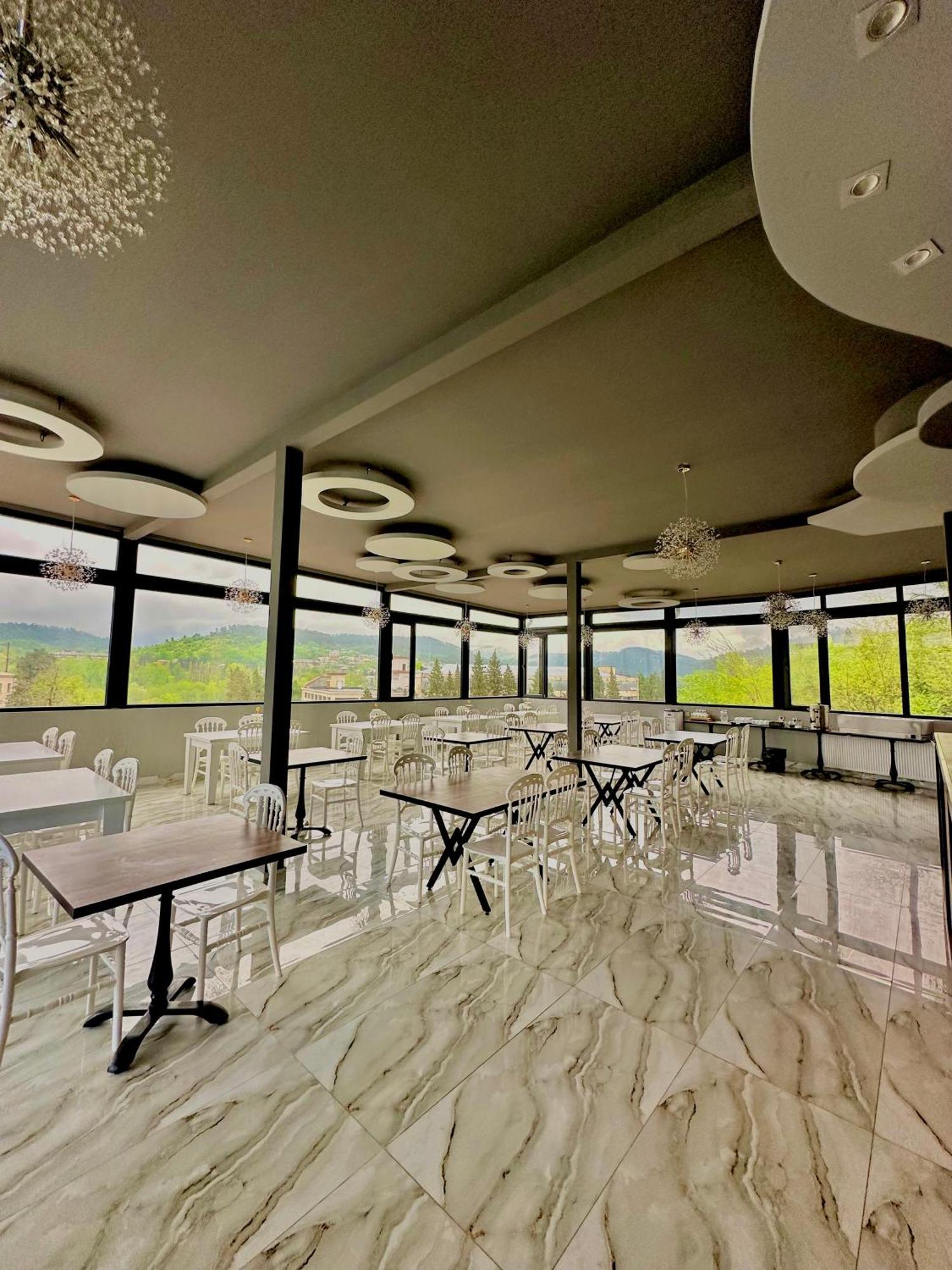 Hotel Balcony Kutaisi Ngoại thất bức ảnh