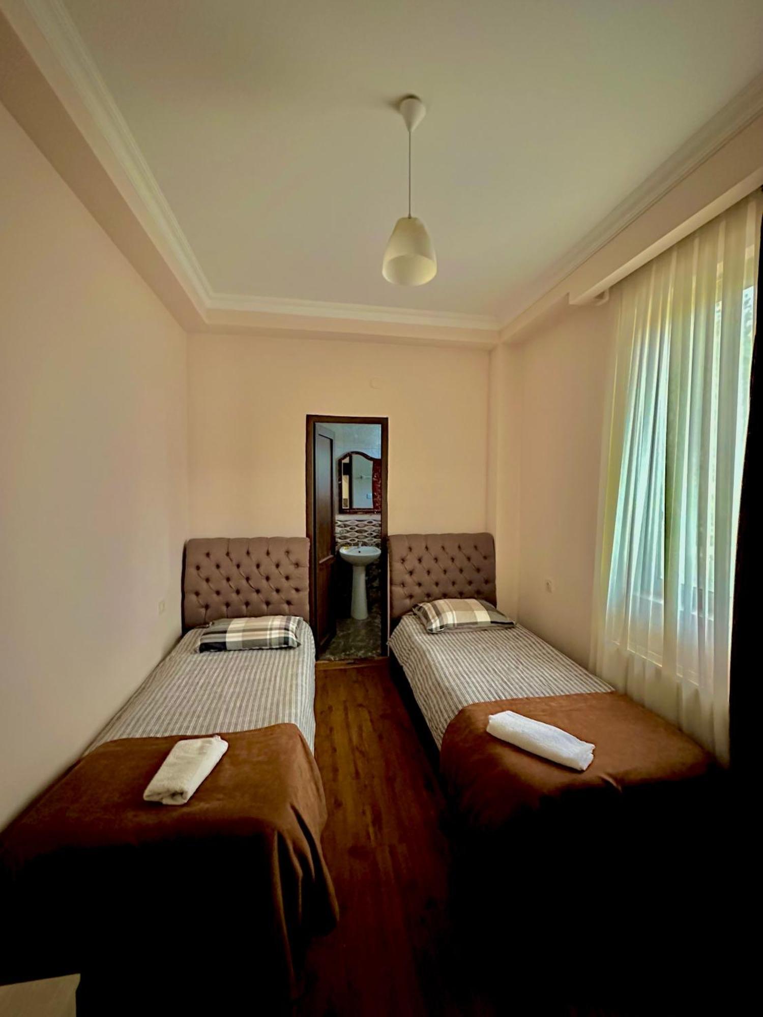 Hotel Balcony Kutaisi Ngoại thất bức ảnh