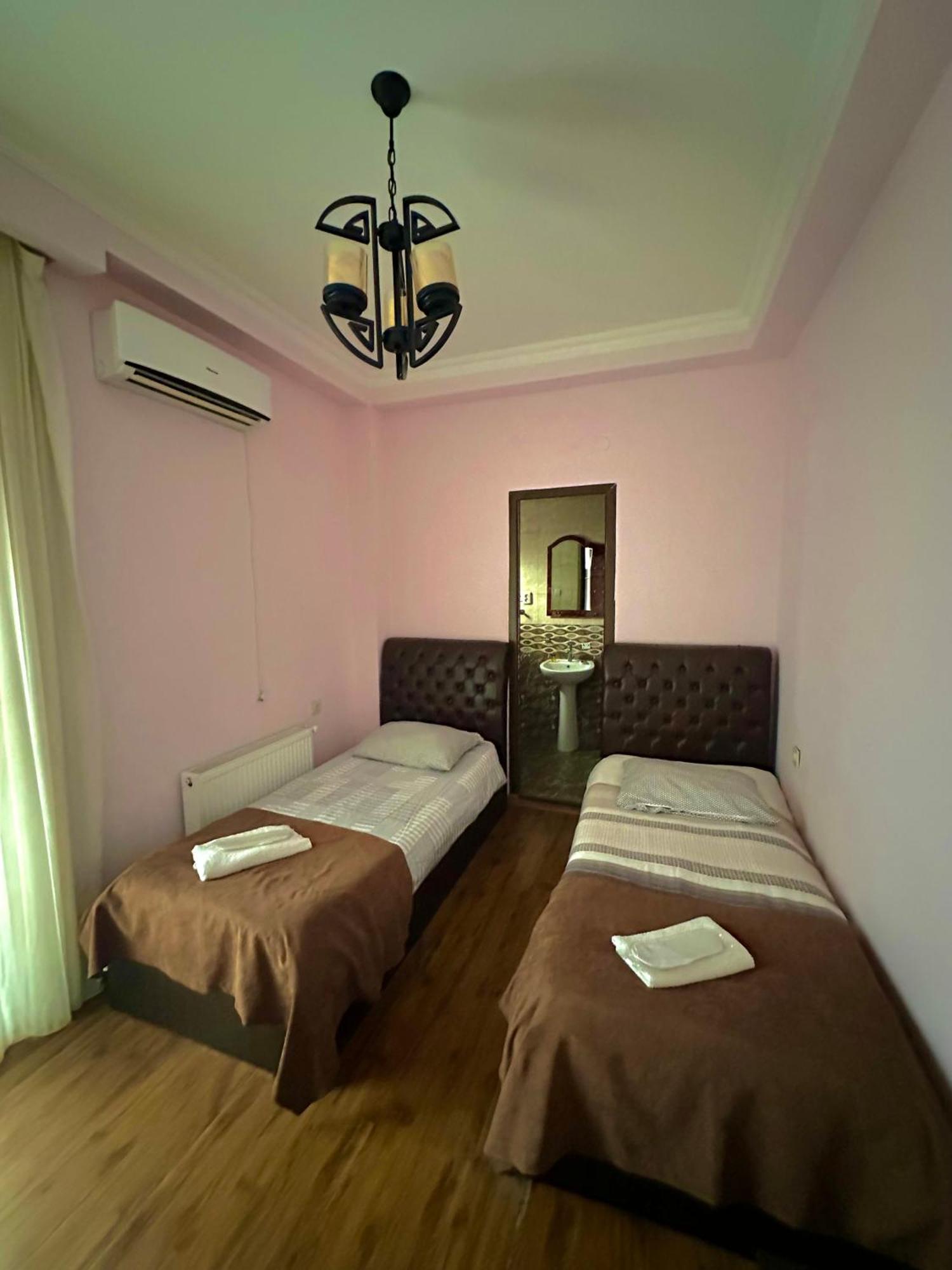 Hotel Balcony Kutaisi Ngoại thất bức ảnh