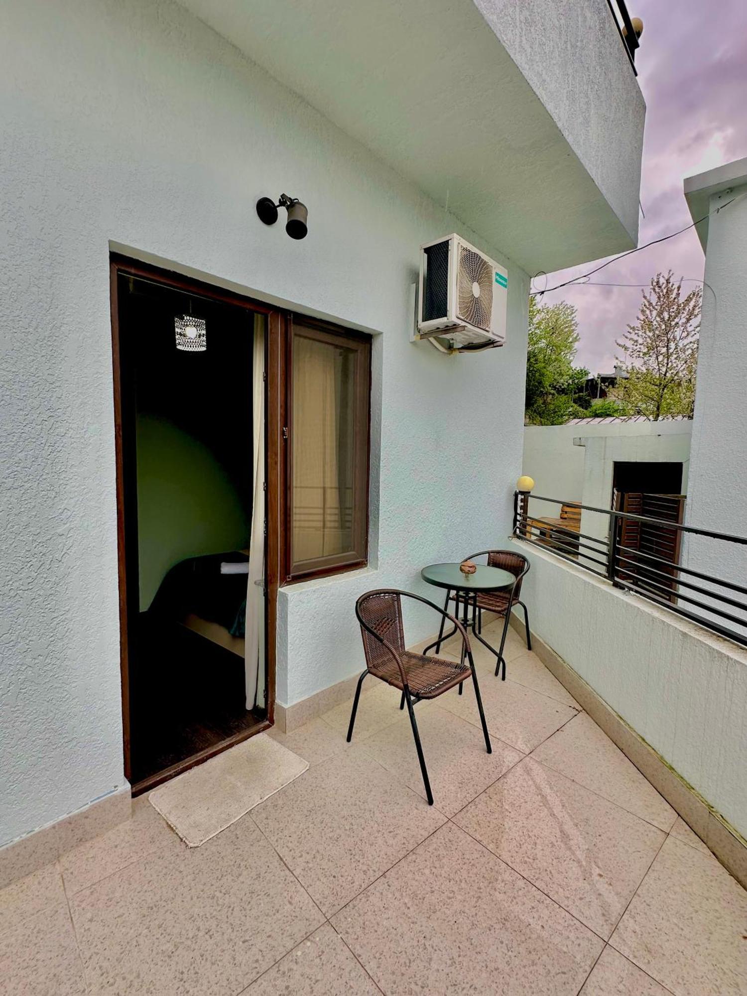 Hotel Balcony Kutaisi Ngoại thất bức ảnh