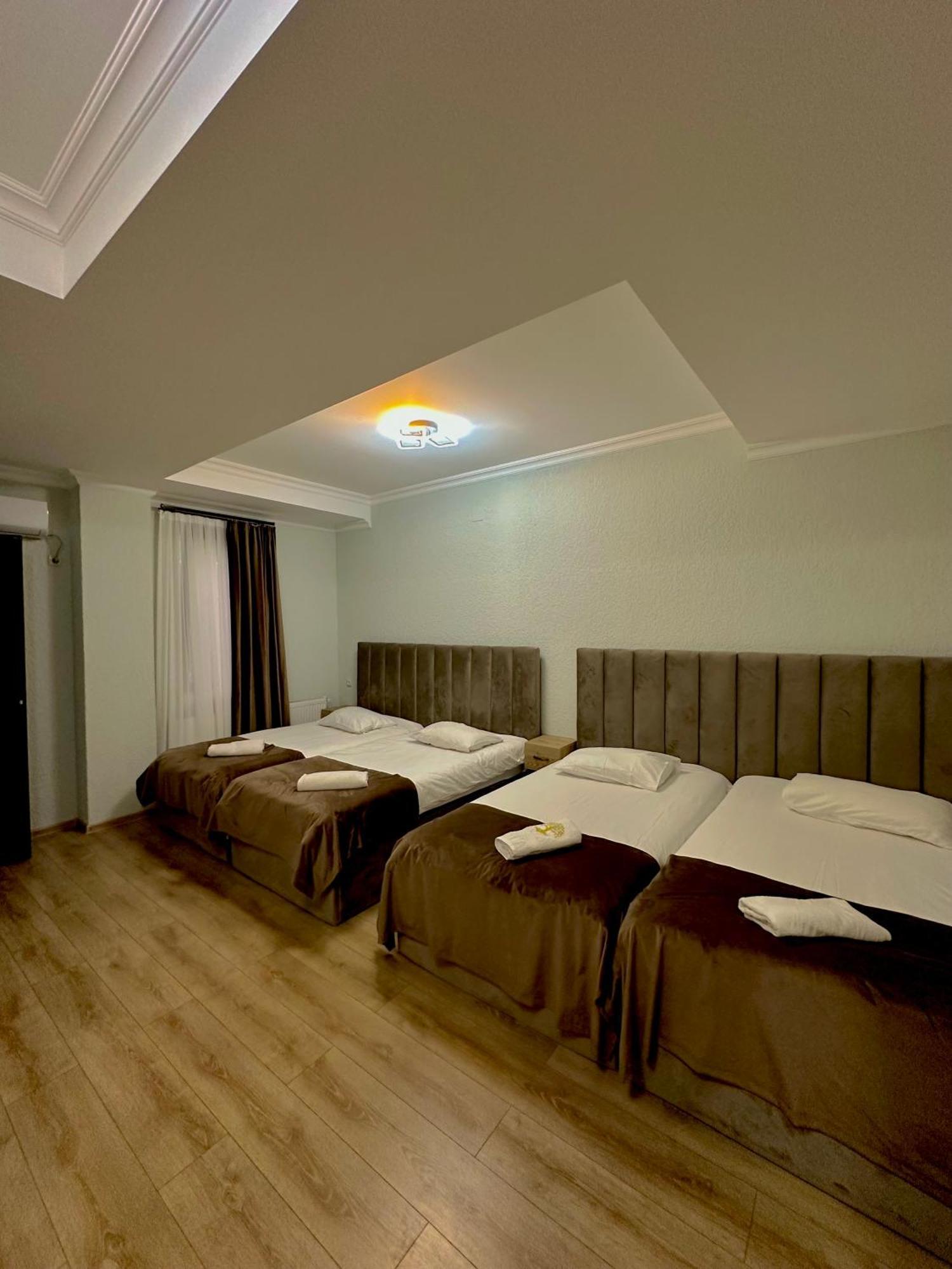 Hotel Balcony Kutaisi Ngoại thất bức ảnh